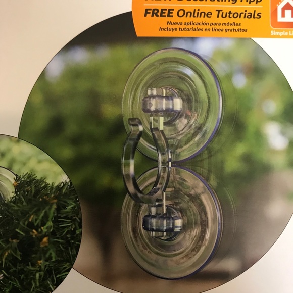 Heavy Duty Suction up Wreath Hook up to 20lbs - Picture 2 of 8